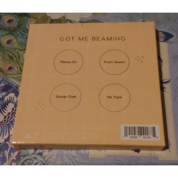 BNIB~Colourpop Cosmetics Got Me Beaming Pressed Powder Highlighter Palette - Picture 2 of 4